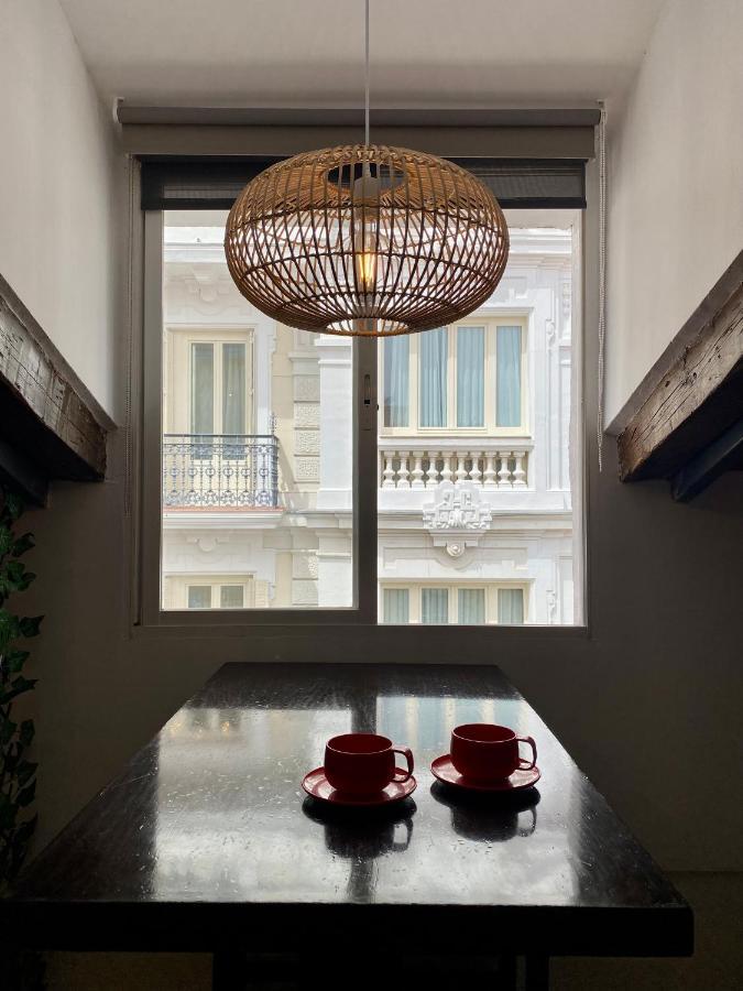 Charming Gran Via Attic Appartement Madrid Buitenkant foto